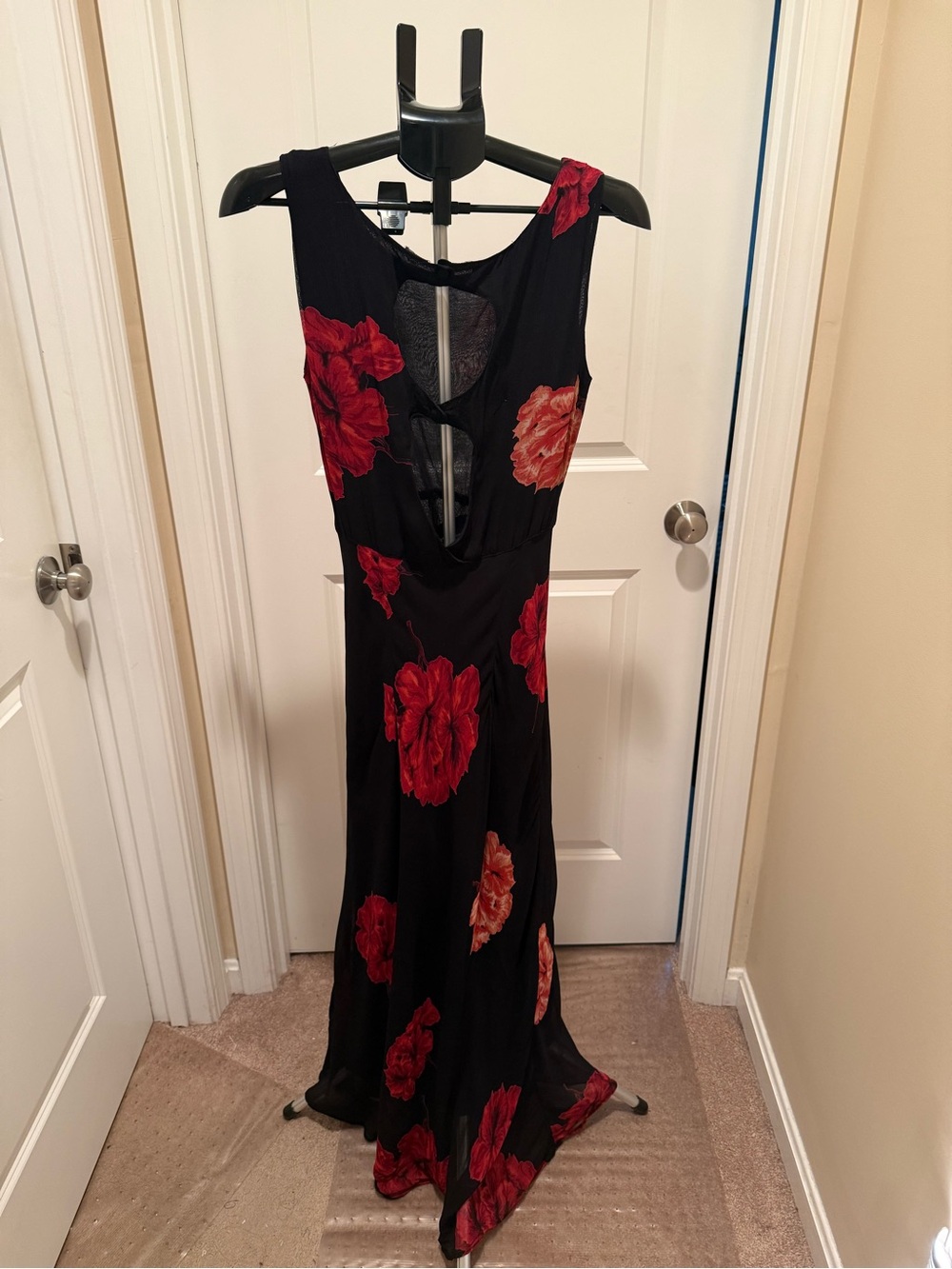 Nostalgia Vintage Y2K Black Floral Maxi Dress with Red Bloom Print - Picture 8 of 15